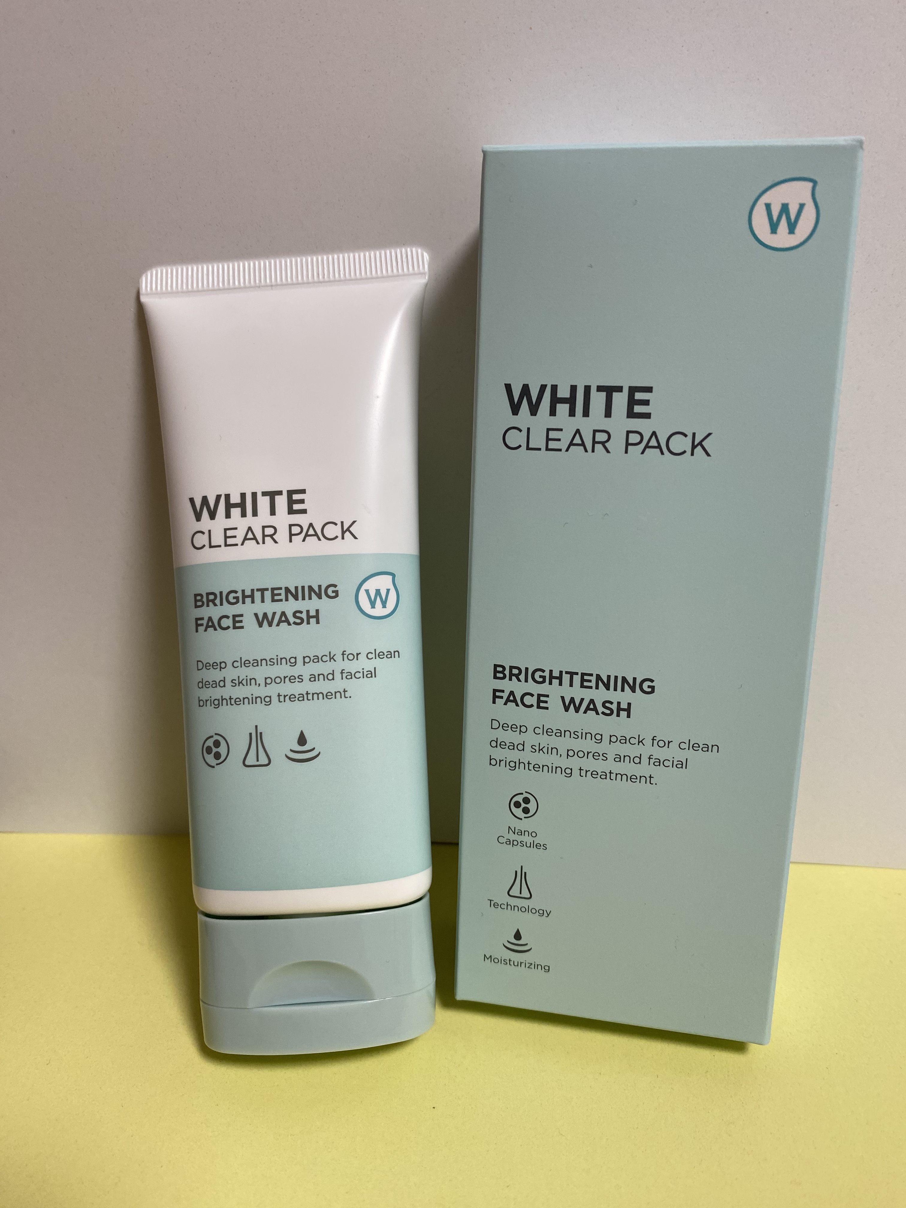 こちらは塗って3分待った後、洗い流すだけのパック&洗顔！
洗顔もパックもできるWの働きで、古い角質や毛穴の汚れを優しくオフしてくれる❤️

テクスチャーの感想は、ちょうどいい柔らさです！
仕上がりが、スッキリと肌が明るくなった感じがしますよ