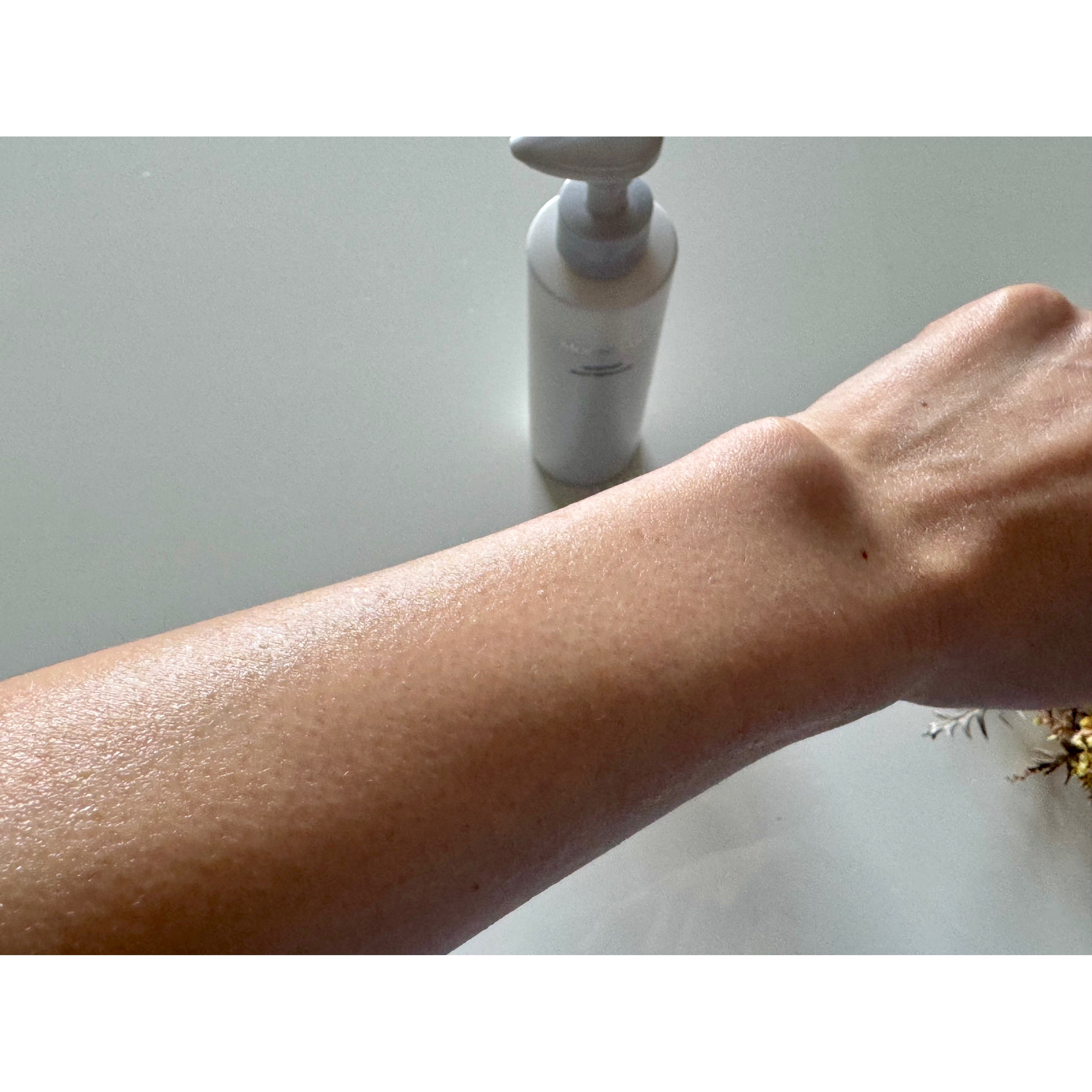 ムーンパール モイスチャー ボディエマルション/ミキモト コスメティックス/ボディローションを使ったクチコミ（3枚目）