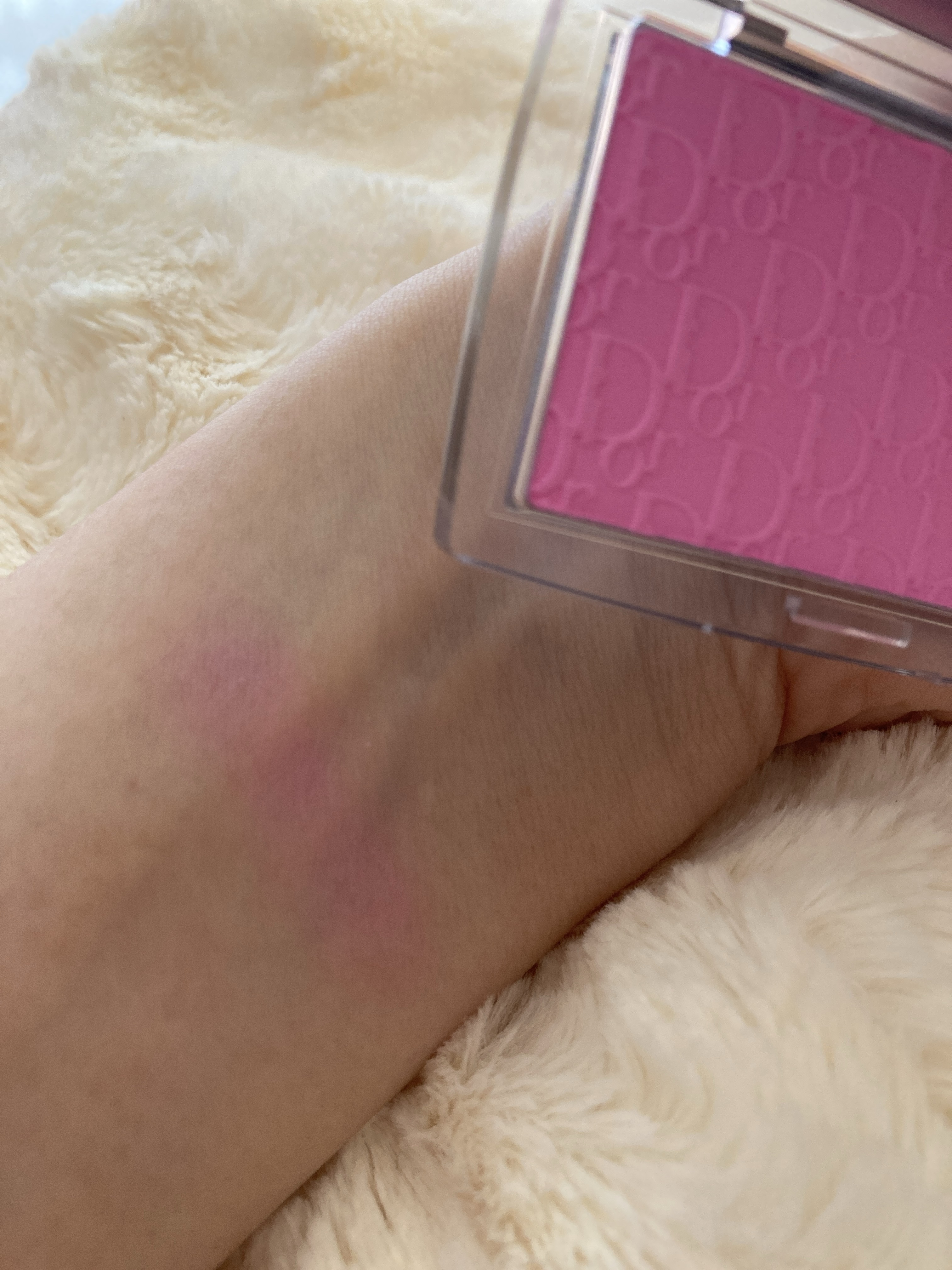 ロージー グロウ/Dior/パウダーチークを使ったクチコミ（2枚目）