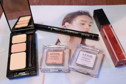 ミネラルアイバーム/エトヴォス/ジェル・クリームアイシャドウを使ったクチコミ(2枚目)