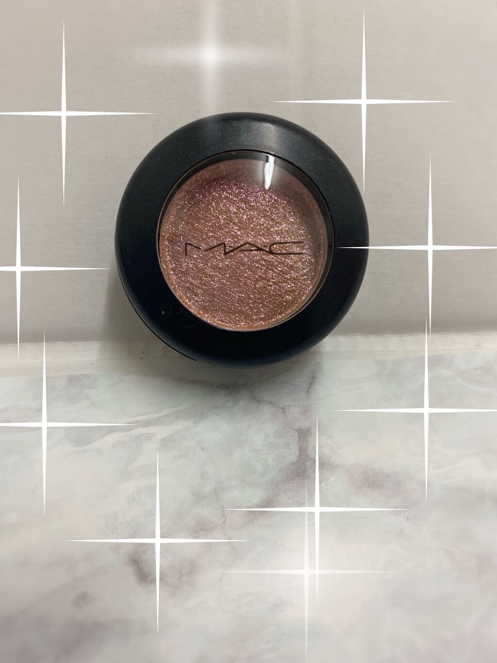 ダズルシャドウ/M・A・C/単色アイシャドウを使ったクチコミ（3枚目）