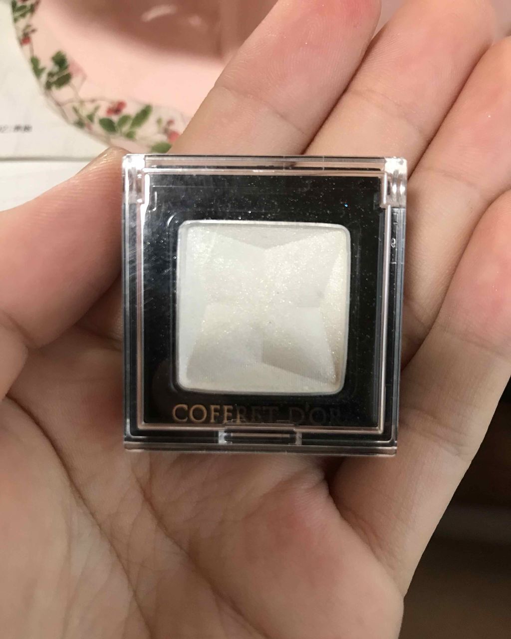 アイカラー/コフレドール/単色アイシャドウを使ったクチコミ(1枚目)