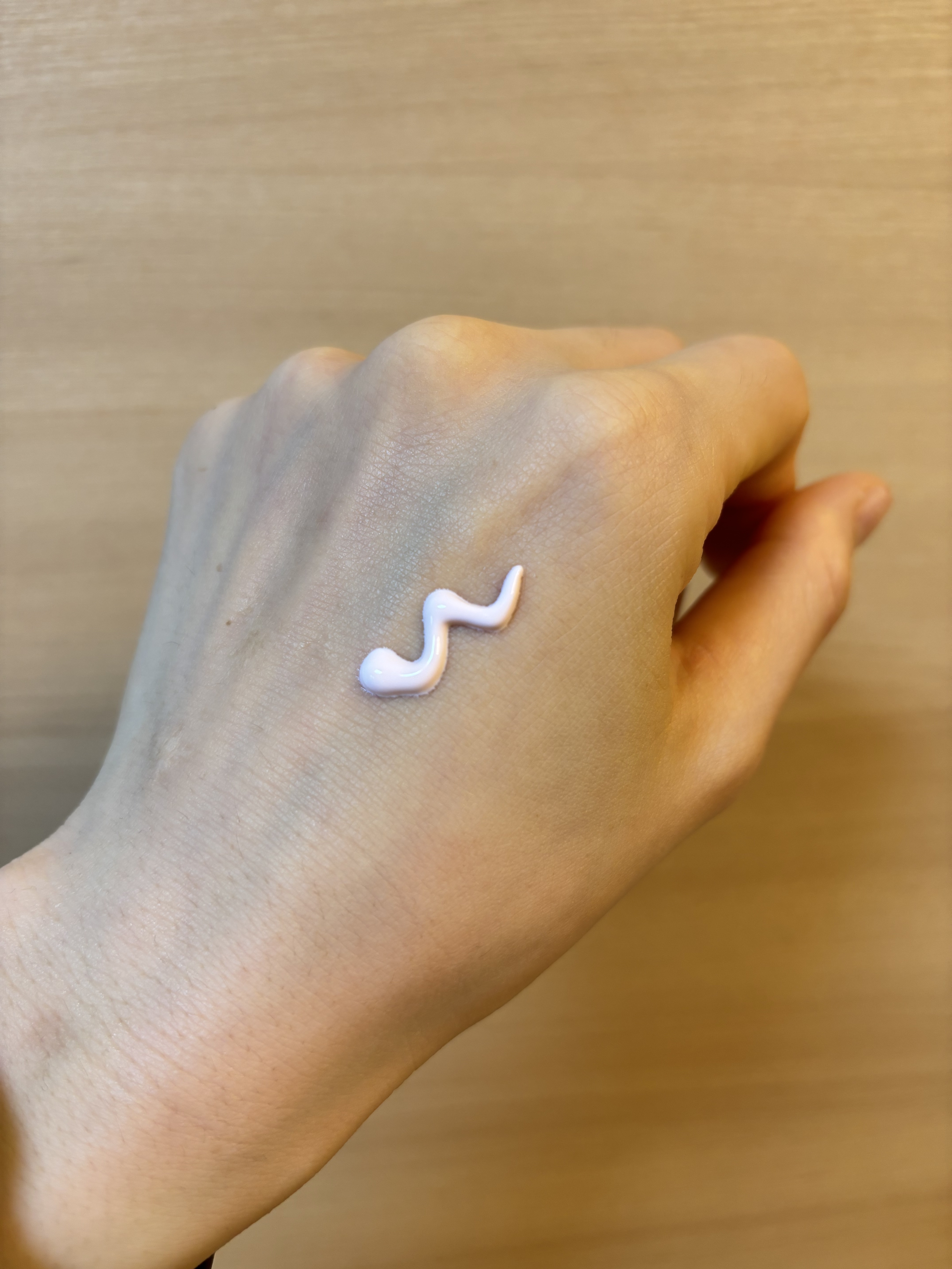 メイクプレム スージングピンクトーンアップサンクリーム/make prem/日焼け止めクリームを使ったクチコミ（2枚目）