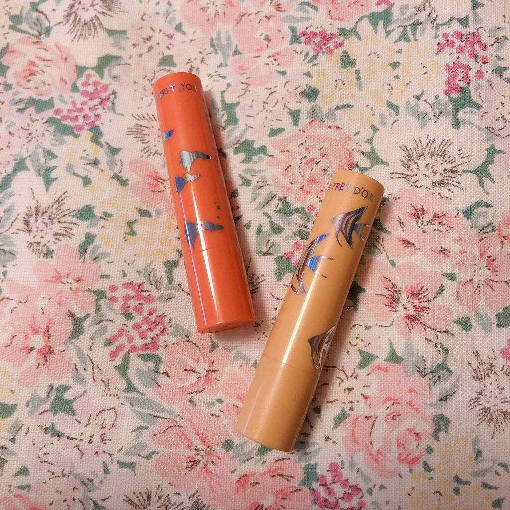 アクアシャインミニシャドウ 01 エンゼルフィッシュゴールド/コフレドール/スティックアイシャドウを使ったクチコミ（1枚目）