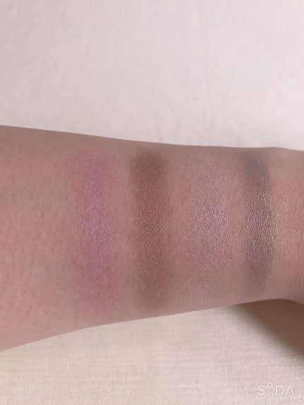 ニュアンスカラーシャドウ 4 /BABYMEE/アイシャドウパレットを使ったクチコミ(3枚目)