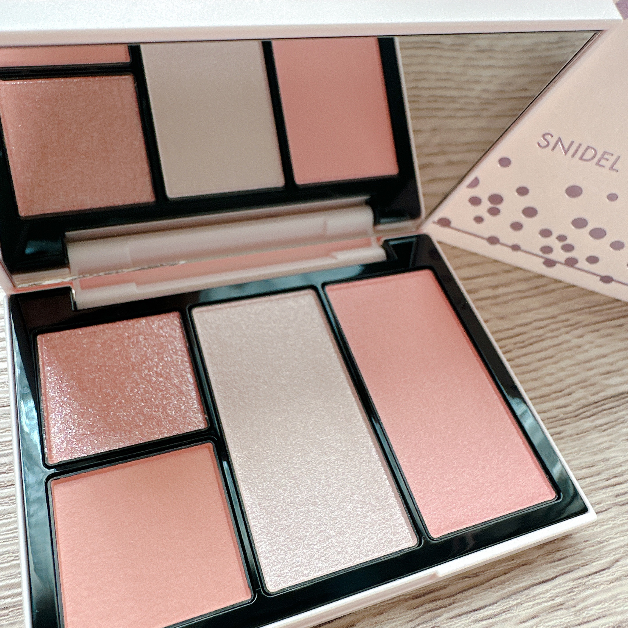 フェイス スタイリスト/SNIDEL BEAUTY/アイシャドウパレットを使ったクチコミ（1枚目）