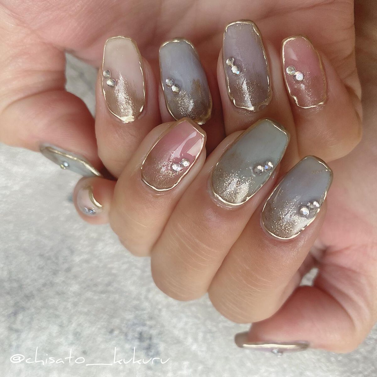 #はがせるジェルネイル,#ネイル,#セルフネイル,#セルフジェルネイル,#簡単ジェルネイル,#パステルネイル,#ミラーネイル,#ストーンネイル,#ラメネイル,#春ネイル,#夏ネイル,#大人ネイル,#大人可愛いネイルのネイルデザイン