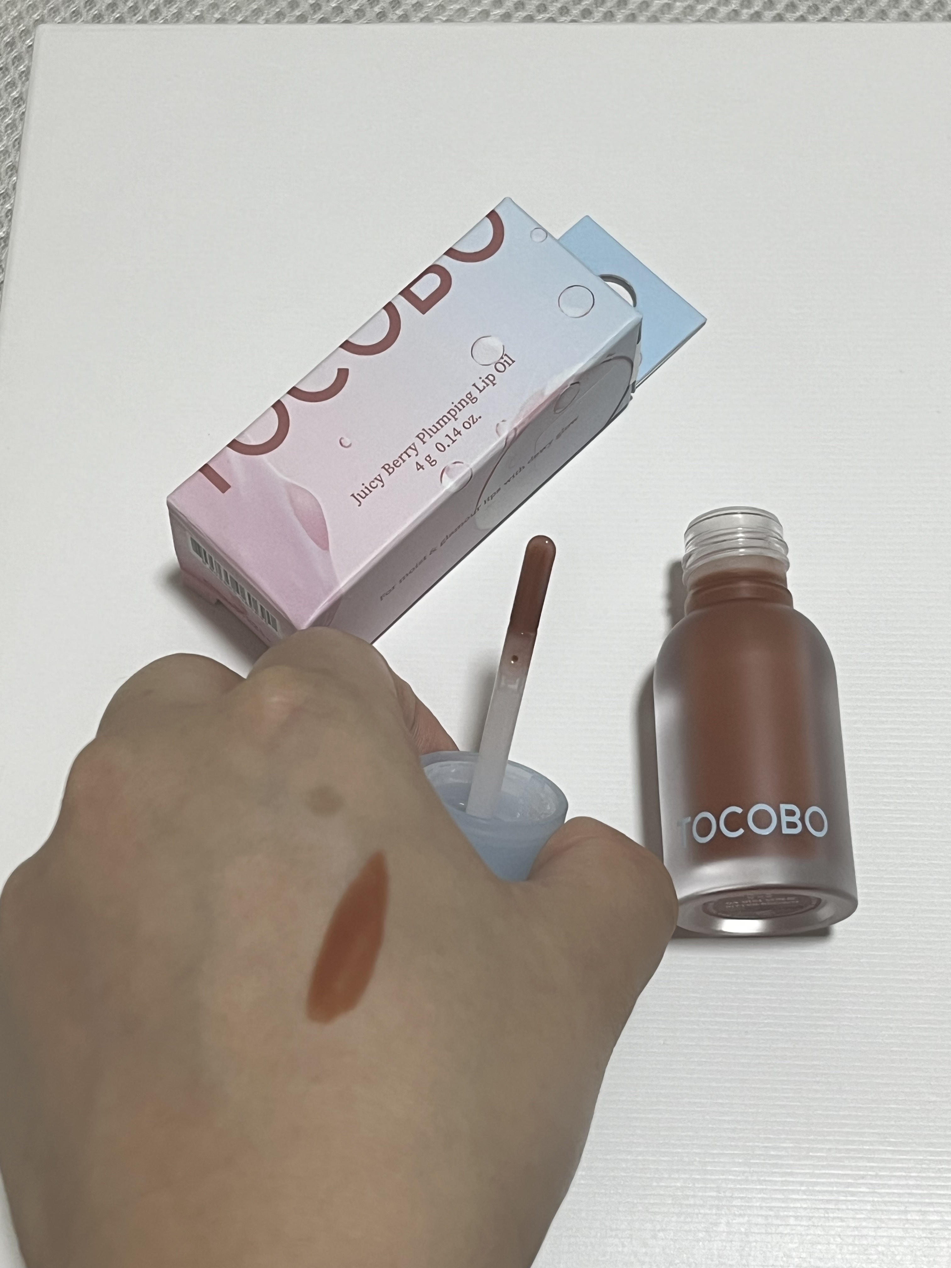 ジューシーベリープランピングリップオイル/TOCOBO/リップグロスを使ったクチコミ（2枚目）