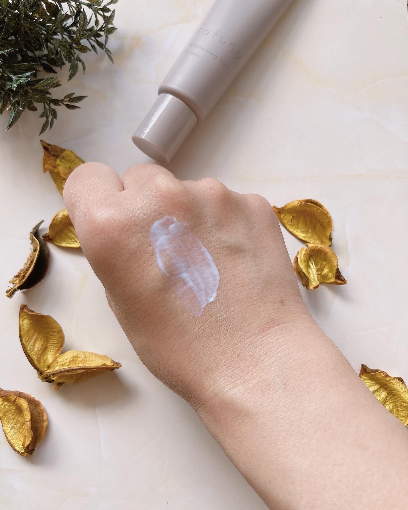 ホワイトニングヴェールプライマー/rafuna/化粧下地を使ったクチコミ(5枚目)