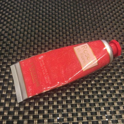 ローズ ベルベットハンド&ネイルクリーム/L'OCCITANE/ハンドクリームを使ったクチコミ(1枚目)