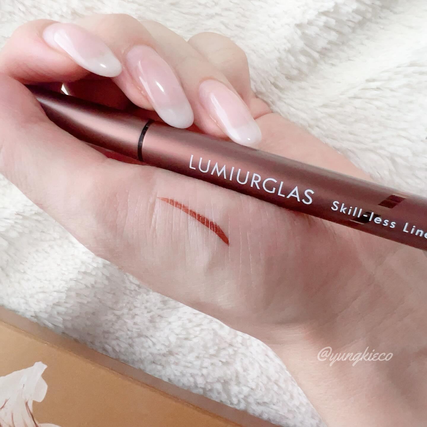 スキルレスライナー 03.チェスナットブラウン/LUMIURGLAS/リキッドアイライナーを使ったクチコミ（3枚目）