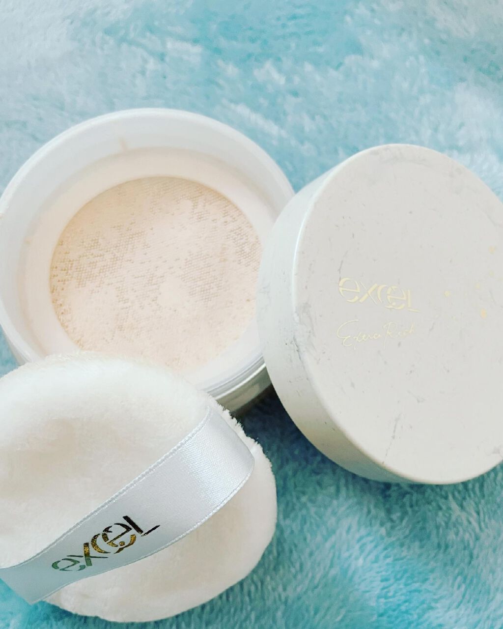 エクストラリッチパウダー ’21 01 ピーチベージュ/excel/ルースパウダーを使ったクチコミ（2枚目）