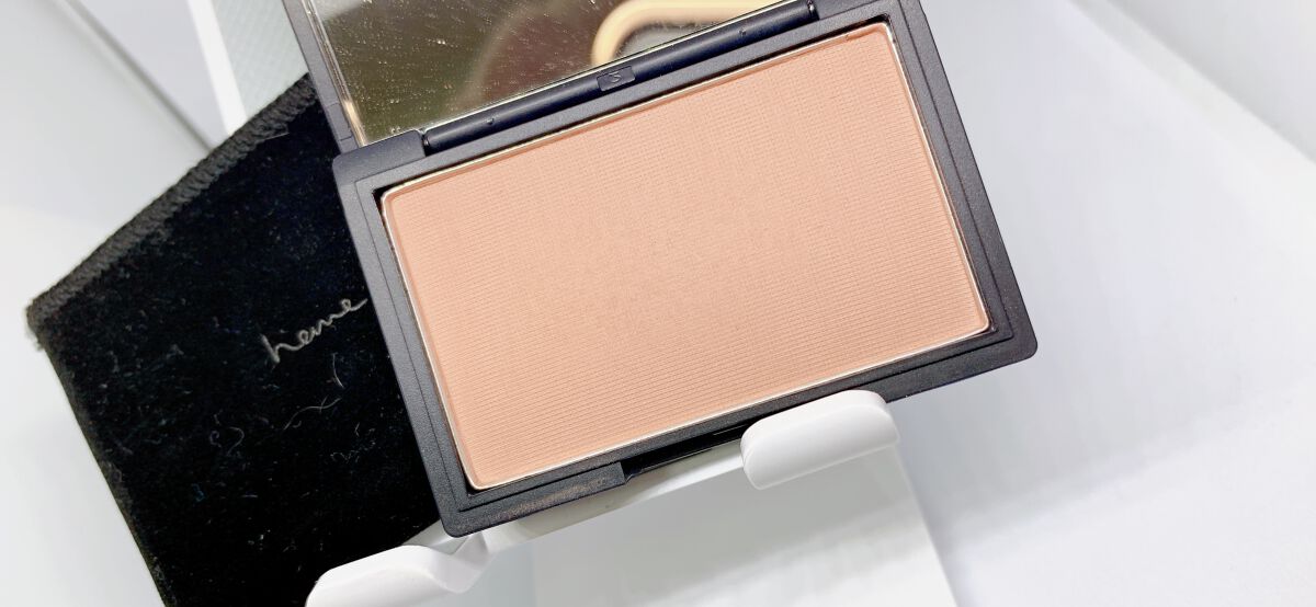 ピュア チーク カラー ヌードベージュ/heme/パウダーチークを使ったクチコミ（3枚目）