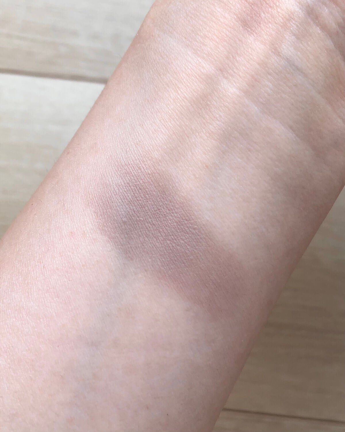 ニューデップスアイシャドウ V004 オーセンティック