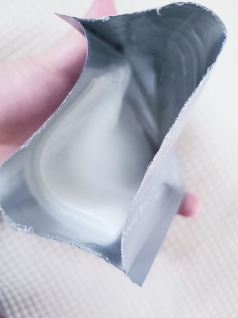 高濃度ナノCBDフェイスパック/proov &C/シートマスク・パックを使ったクチコミ（2枚目）