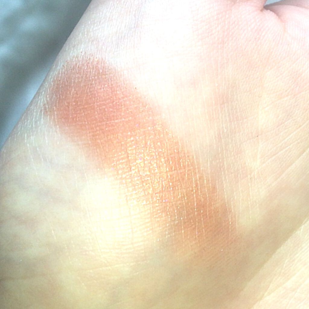 マルチグリッターカラー 10 TAIYO（タイヨウ）/ENBAN TOKYO/単色アイシャドウを使ったクチコミ（2枚目）