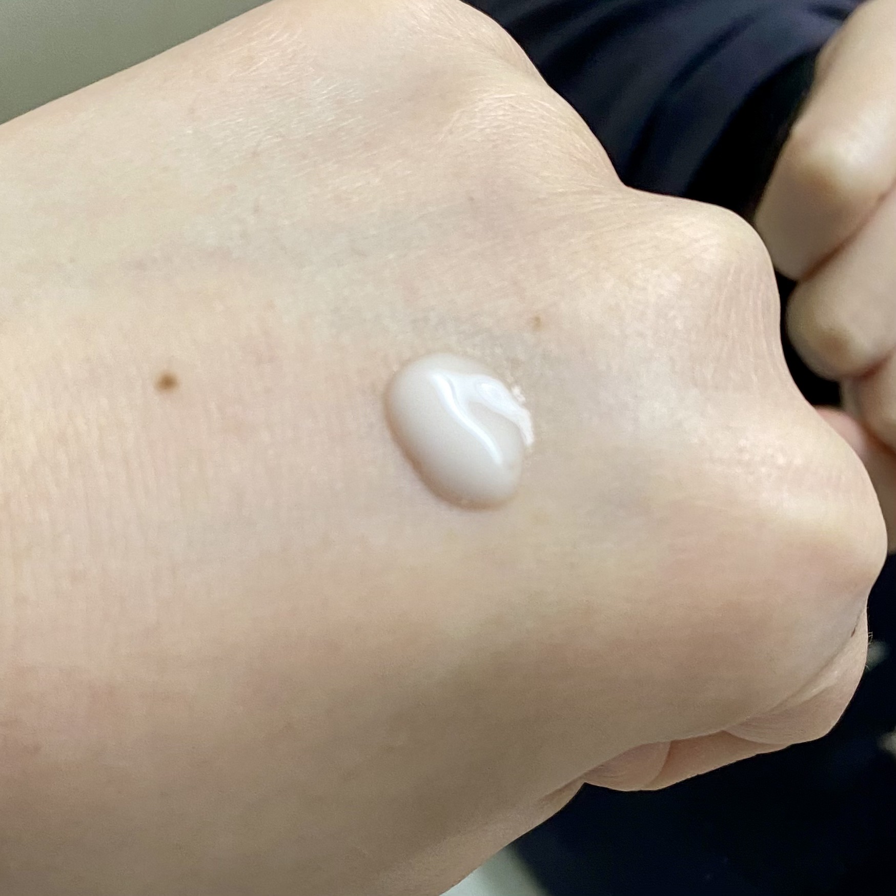 SOOTHING REPAIR TONING SERUM R4/ダーマファーム/美容液を使ったクチコミ（2枚目）