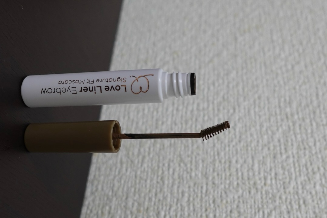 ラブ・ライナー　シグネチャーフィットマスカラ＜アイブロウ＞ ヘーゼルブラウン/ラブ・ライナー/眉マスカラを使ったクチコミ（2枚目）
