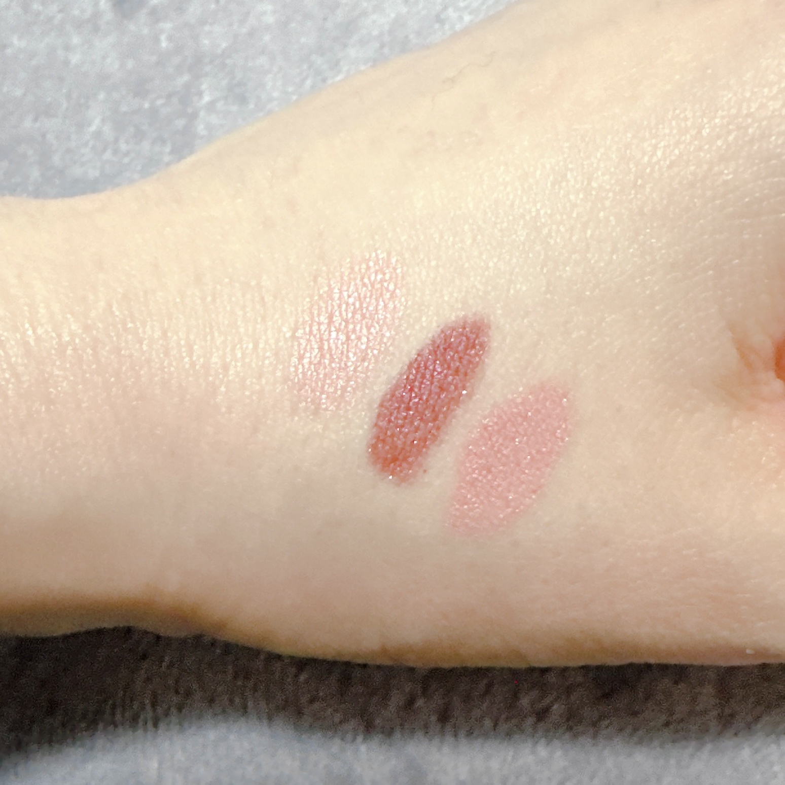 ジョイココ エアリーアイシャドウ/Joy.coco(ジョイココ)/単色アイシャドウを使ったクチコミ（2枚目）