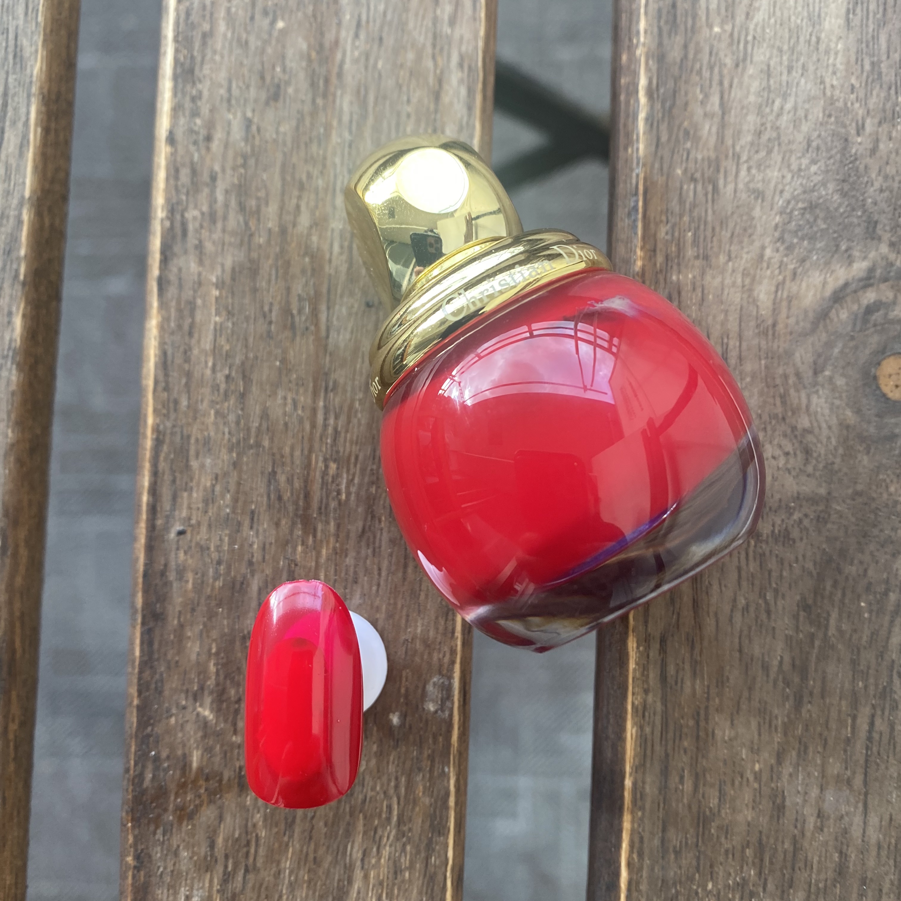 ヴェルニ ディオリフィック 862 ポピー（生産終了）/Dior/マニキュアを使ったクチコミ（1枚目）