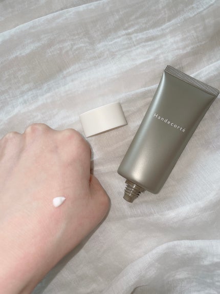 ハンデコルテ/キユートピア/ネック・デコルテケアを使ったクチコミ(2枚目)