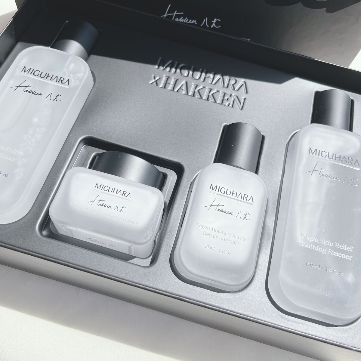 MIGUHARA ヴィーガンモイスチャーバリアリペアアンプルのクチコミ「疲れたお肌に
やさしい
ビーガン認証スキンケア🌿

MIGUHARA　
ミグハラと
世界的なコ.....」（2枚目）