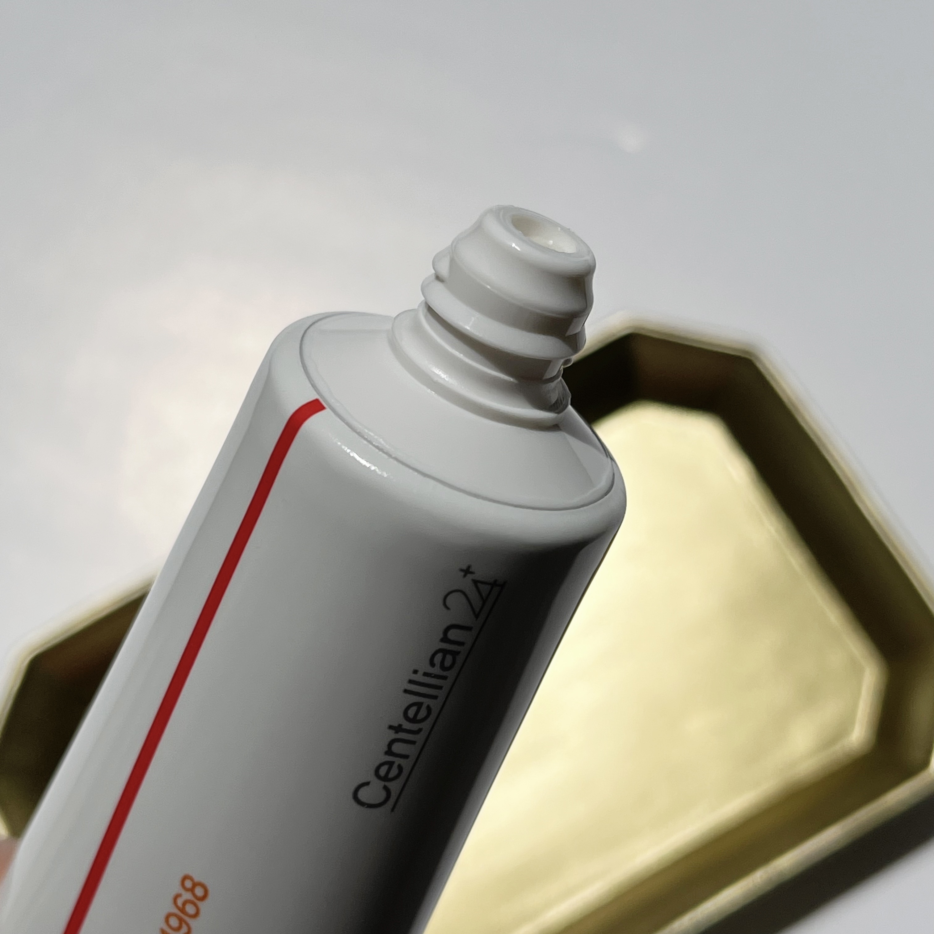 マデカクリームタイムリバース/センテリアン24/フェイスクリームを使ったクチコミ（2枚目）