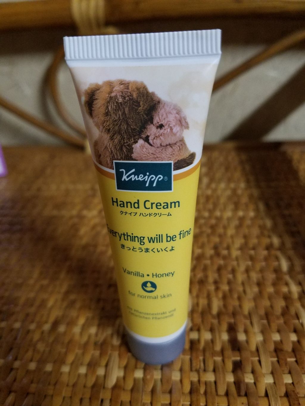ハンドクリーム バニラ&ハニーの香り/クナイプ/ハンドクリームを使ったクチコミ(1枚目)