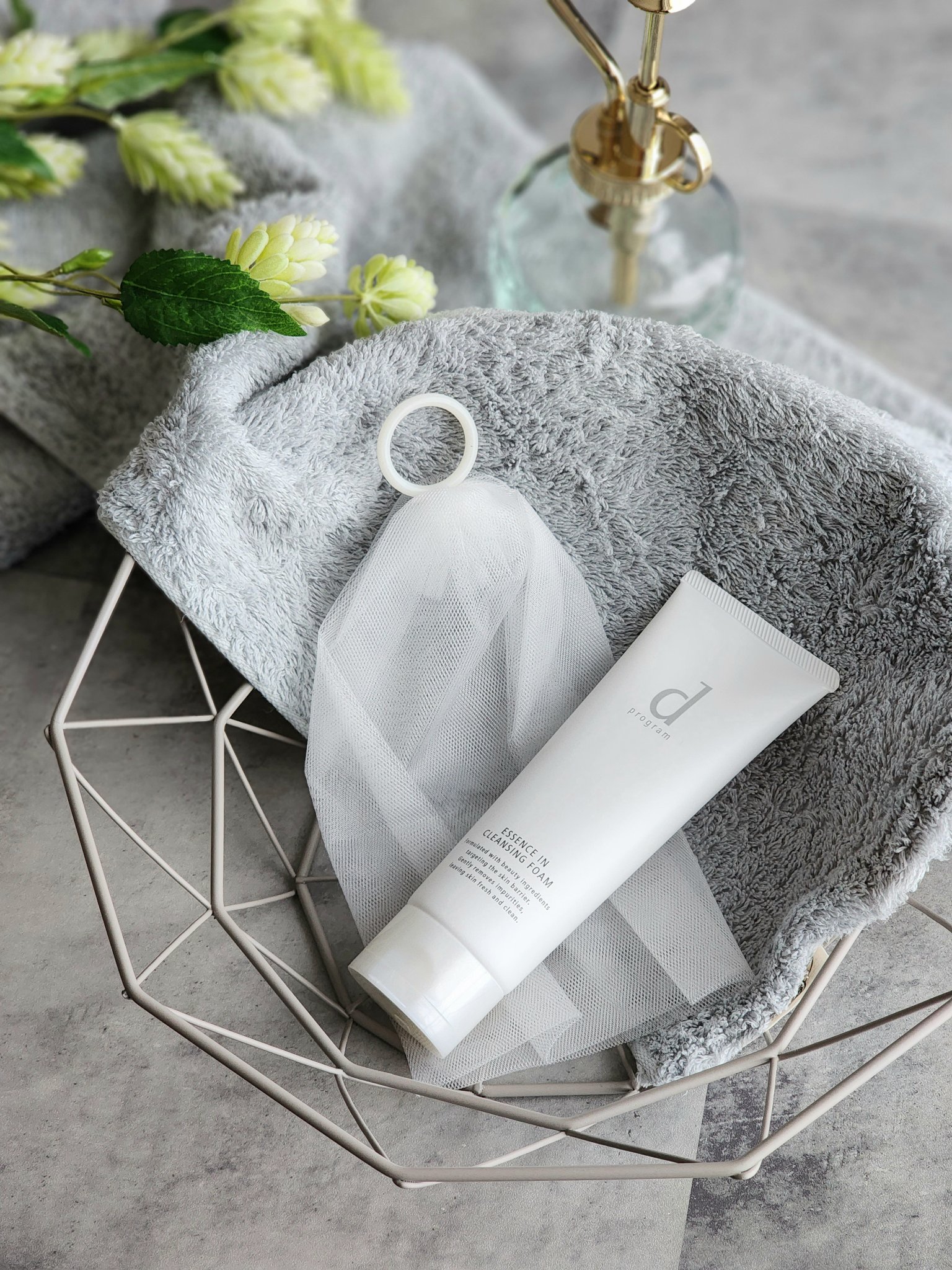 エッセンスイン クレンジングフォーム/d プログラム/洗顔フォームを使ったクチコミ（2枚目）