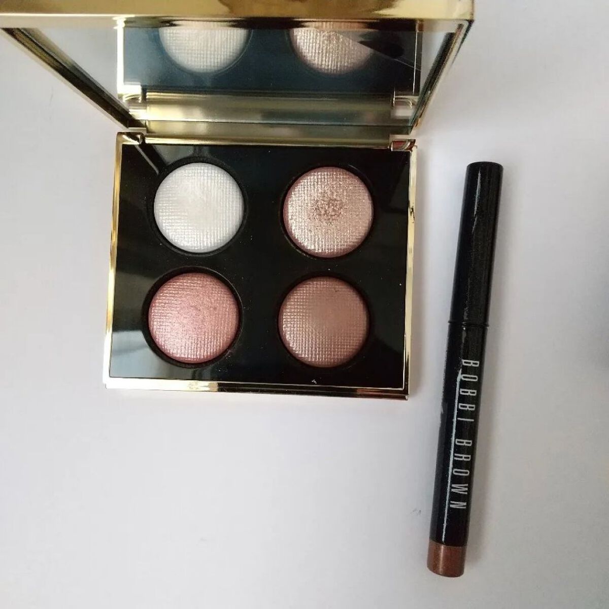 ピンク グロウ リュクス アイシャドウ パレット/BOBBI BROWN/アイシャドウパレットを使ったクチコミ（2枚目）