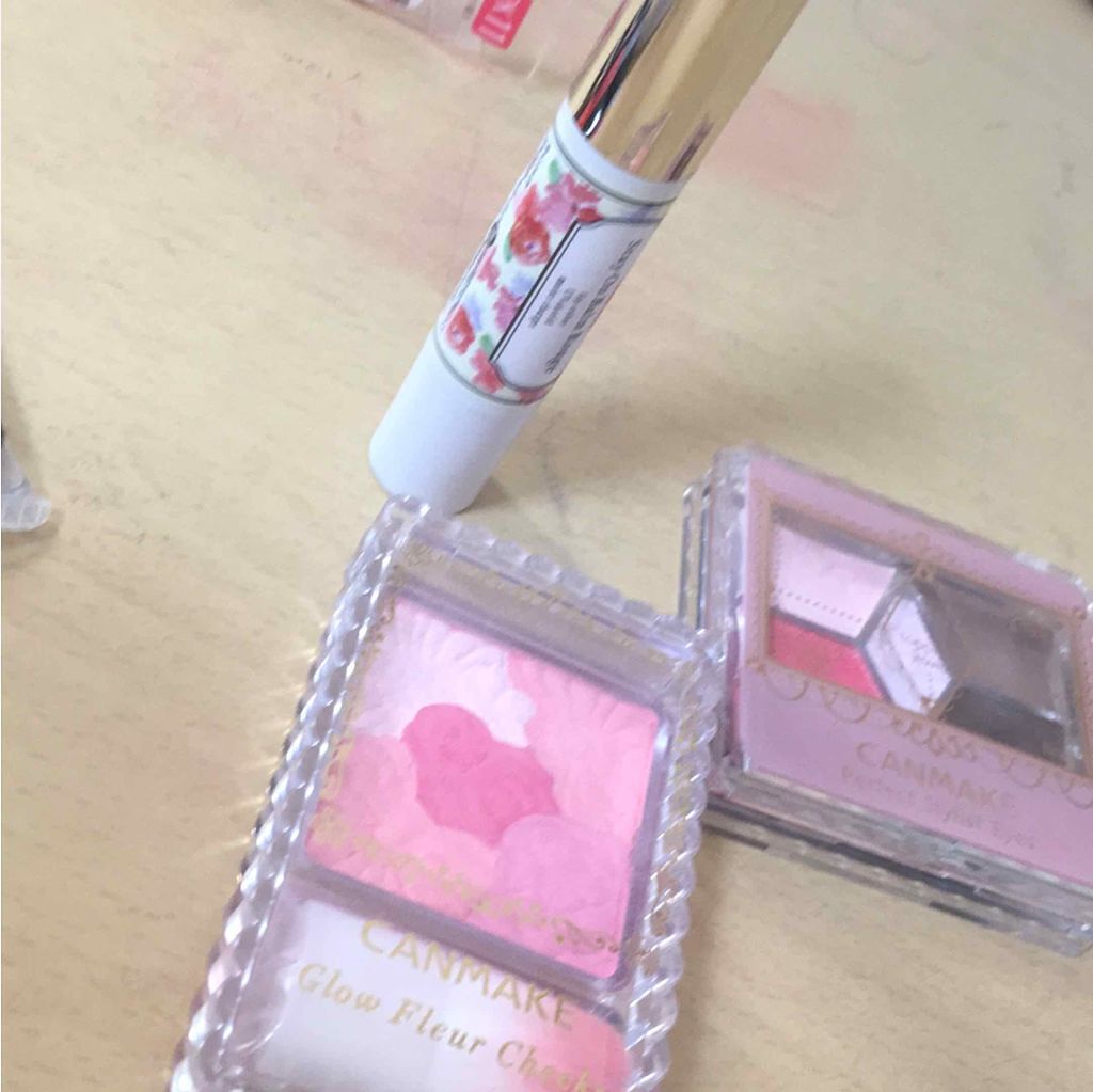 カラーエナメルグロス/KATE/リップグロスを使ったクチコミ（1枚目）