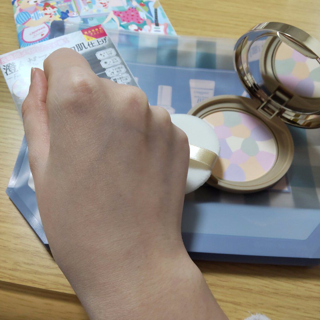 マシュマロフィニッシュパウダー　～Abloom～/キャンメイク/プレストパウダーを使ったクチコミ（3枚目）