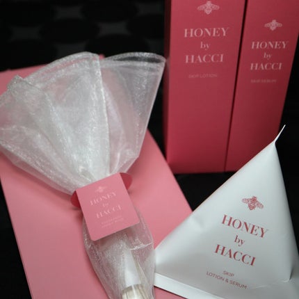 HACCI スキップローション のクチコミ「デパートの中でピンク色のボトルがたくさん並んでいて、惹かれました。
HACCIはお高いイメー.....」(3枚目)