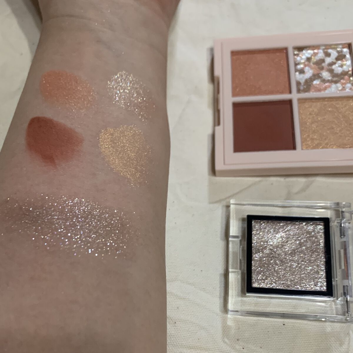 レブロン ダズル アイシャドウ クアッド/REVLON/アイシャドウパレットを使ったクチコミ（1枚目）