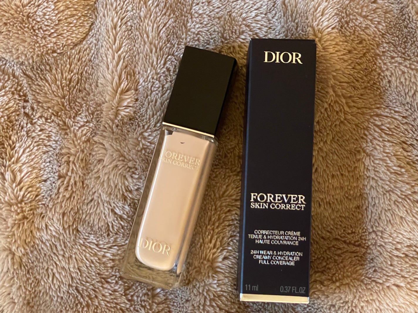 ディオールスキン フォーエヴァー フルイド グロウ/Dior/リキッドファンデーションを使ったクチコミ(1枚目)