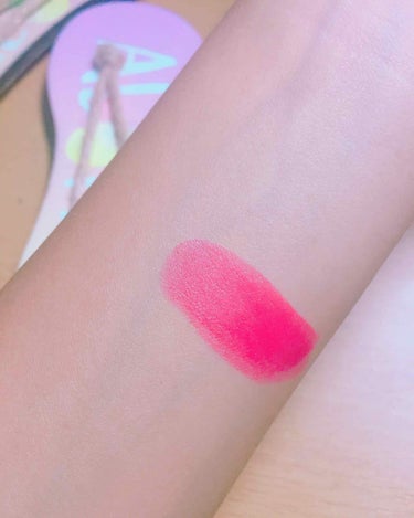 サンキューマート マットリップスティックのクチコミ「サンキューマートのマットリップ💄
このピンクに惹かれて買いました！

いい所
・とにかく発色が.....」（3枚目）