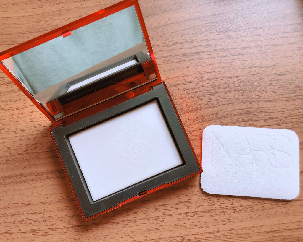 ライトリフレクティングセッティングパウダー　プレスト　N/NARS/プレストパウダーを使ったクチコミ（3枚目）