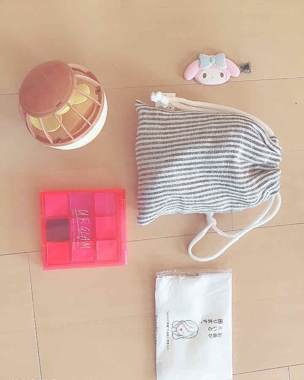 希輝光(みらい) on LIPS 「こんにちは!!今日は、私が今、使っているバックの中身を紹介しま..」(2枚目)