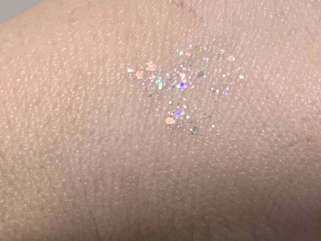 ダイヤモンドシリーズ 星空リキッドアイシャドウ/ZEESEA/リキッドアイシャドウを使ったクチコミ（1枚目）