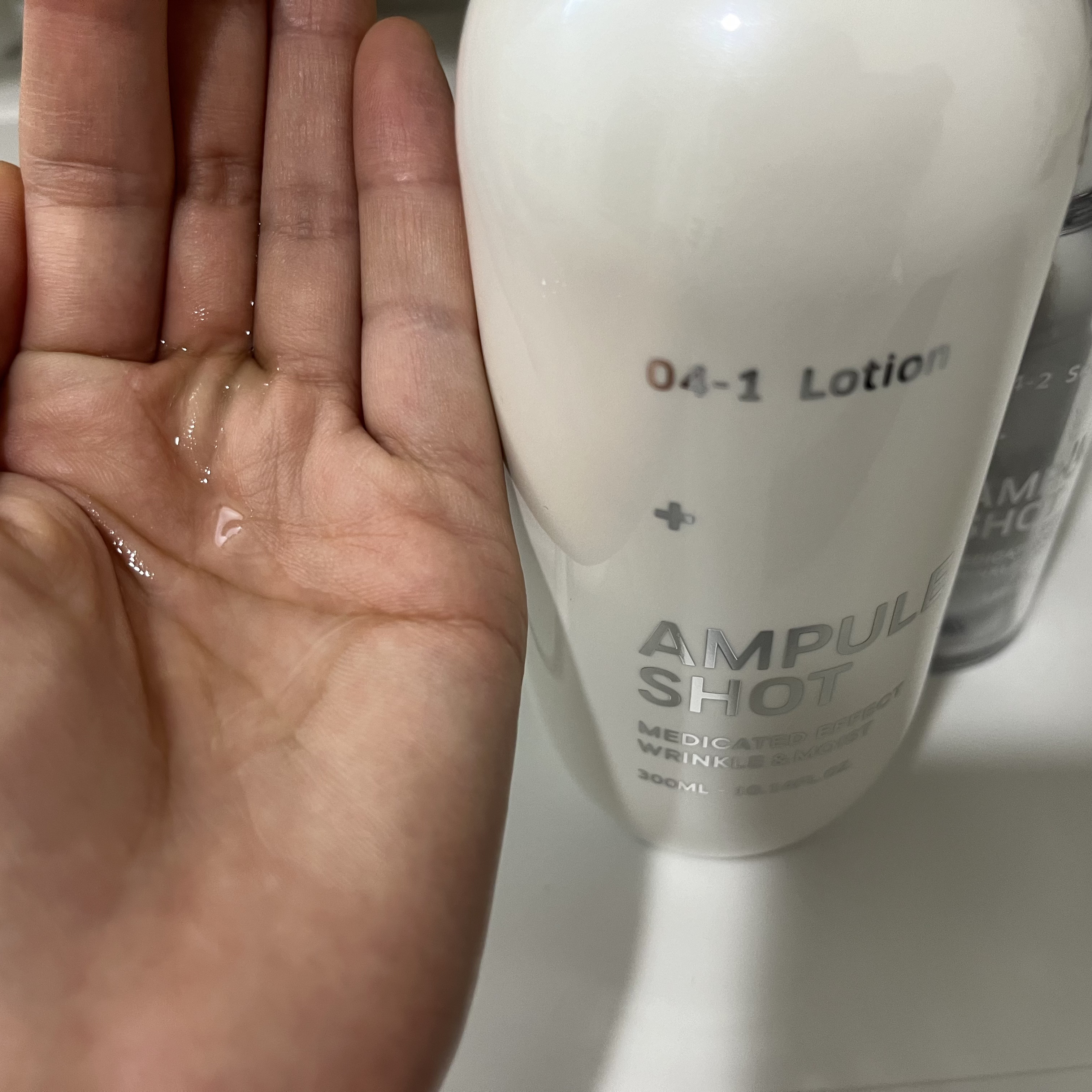 薬用 エフェクト リンクル＆モイスト ローション/AMPULE SHOT/化粧水を使ったクチコミ（2枚目）