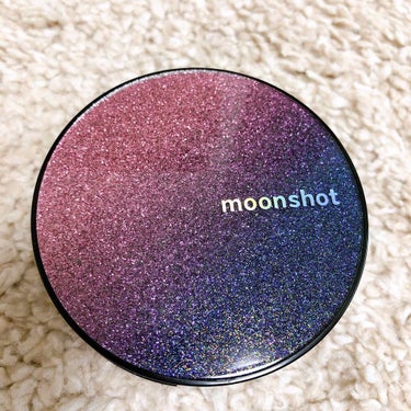 好きなYouTuberがオススメしてたので
moonshotのマイクロコレクトフィットクッションを購入しました❣️❣️

色は201です😊

いつもはクリオのアンプルクッション色はリネンを使ってます！
