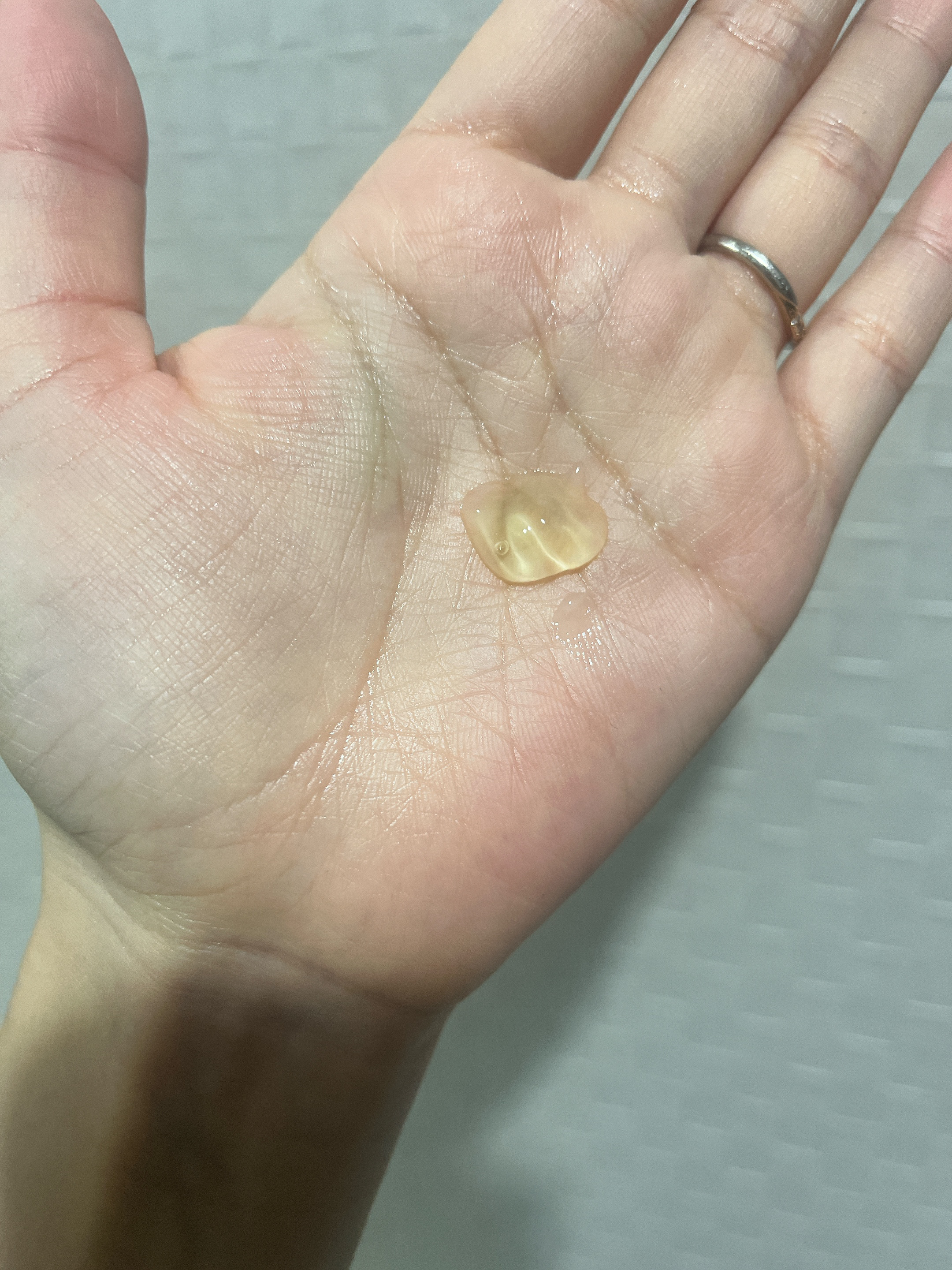 グリーンタンジェリン ビタC ダークスポットケアセラム/goodal/美容液を使ったクチコミ（3枚目）