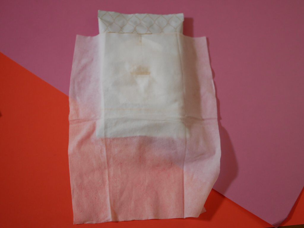 メイクの上からリフレッシュシート/ビオレ/フェイスシートを使ったクチコミ(3枚目)