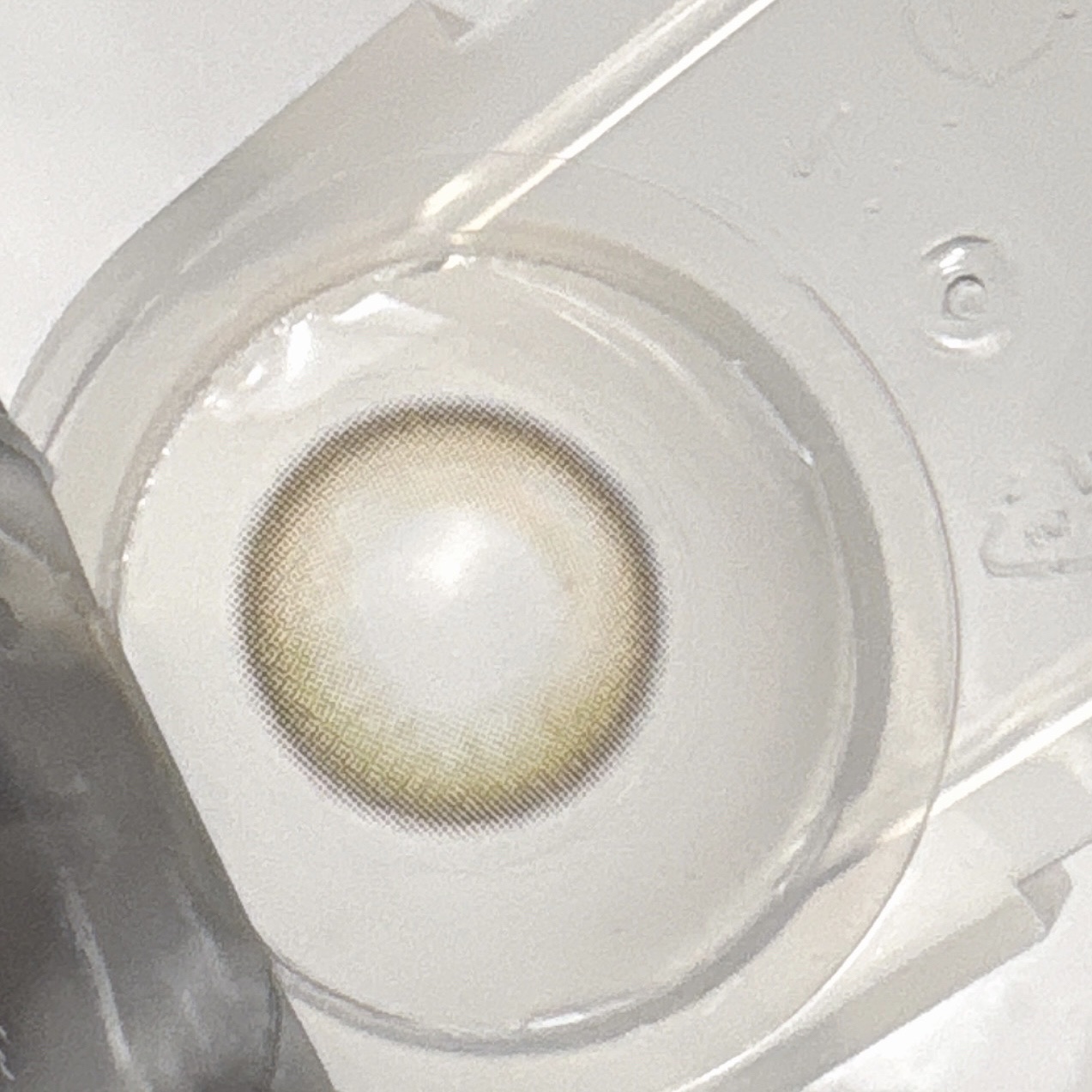 Glowy 1day/OLENS/ワンデー（１DAY）カラコンを使ったクチコミ（3枚目）