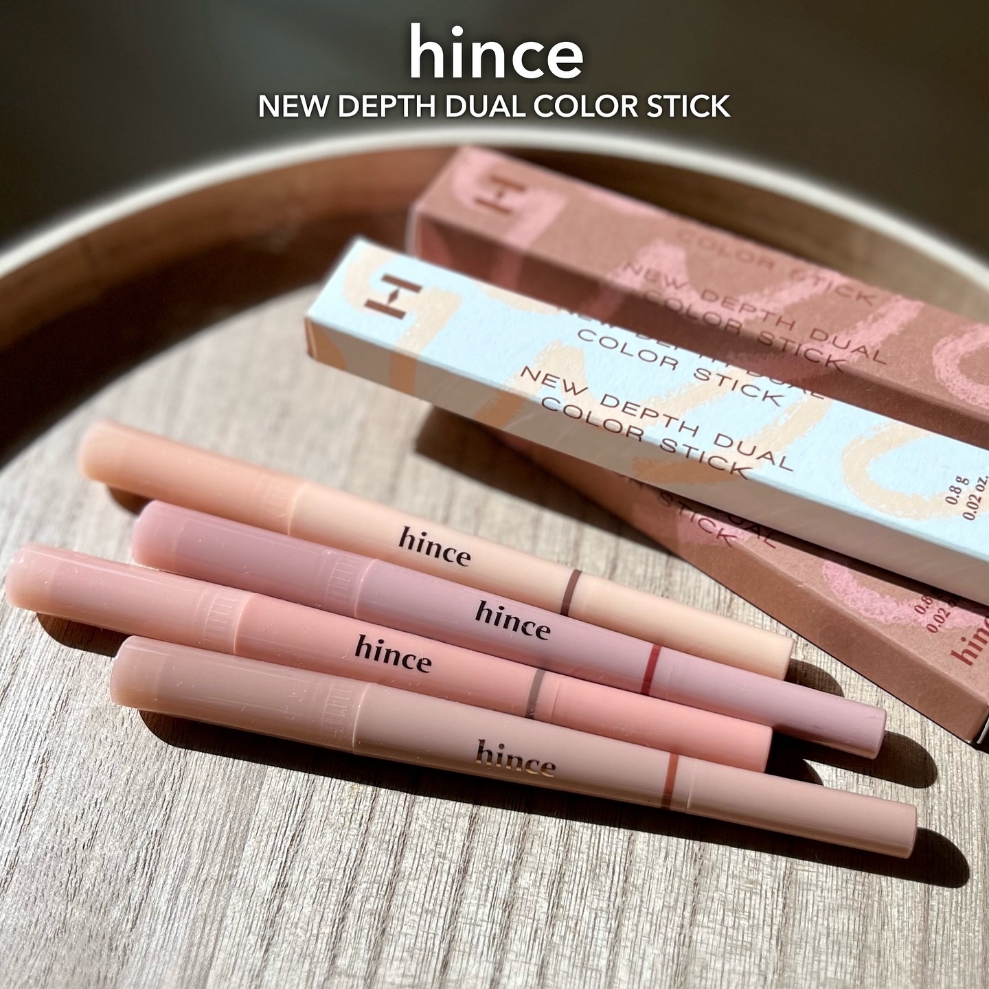 ニューデップスデュアルカラースティック/hince/スティックアイシャドウを使ったクチコミ（2枚目）