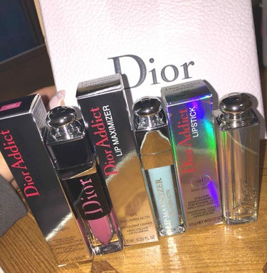 
新作＆限定でたから購入( *´艸`)♡

Dior💄💋

左から◀️
⭐️アディクトラッカープランプ
456 DiorPretty❤🎀

⭐️アディクトリップマキシマイザー 
011 プールブルー💙🐬