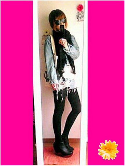 Nico on LIPS 「雑談です。20代の頃のわたし。blogやってた頃。この時の服で..」(4枚目)