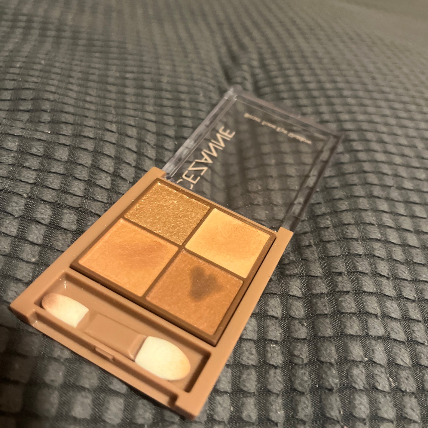 ビタートーンアイシャドウ/CEZANNE/パウダーアイシャドウを使ったクチコミ(1枚目)