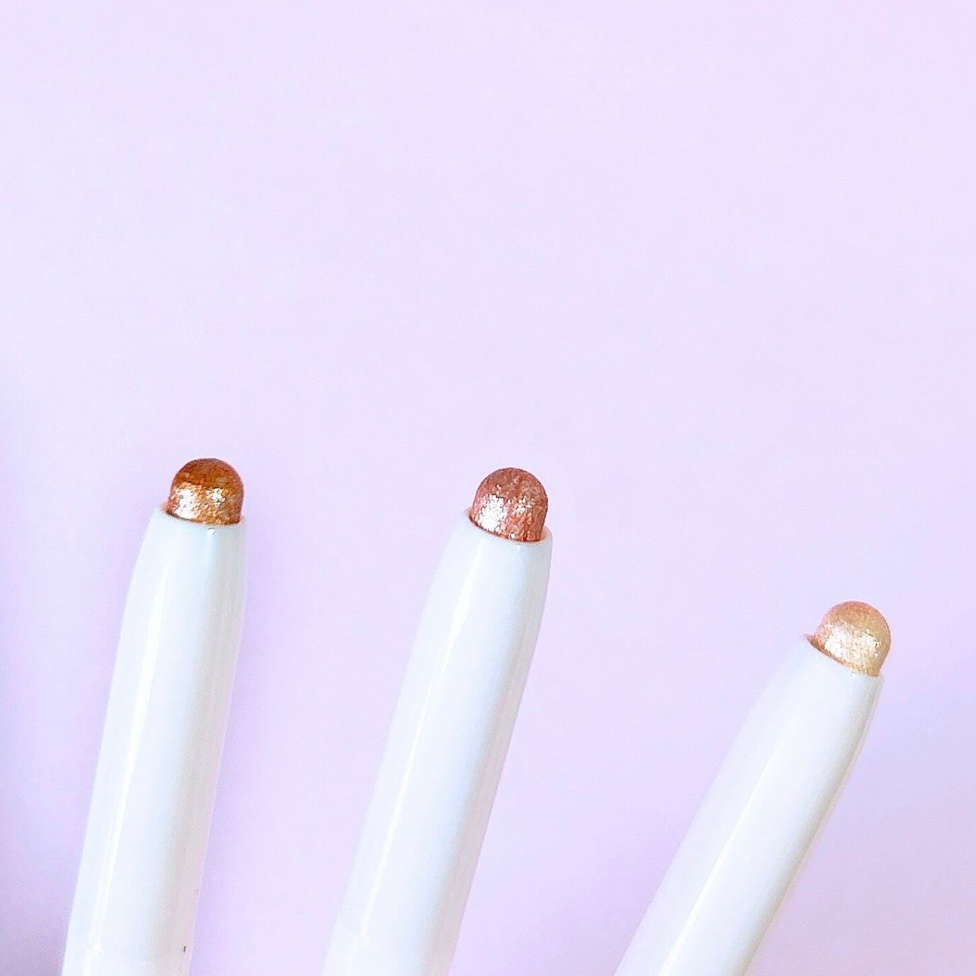 いのり❄️フォロバ100🩵 on LIPS 「#PRまるでアイドル目元?バニラコからムードオンアイカラーステ..」(2枚目)