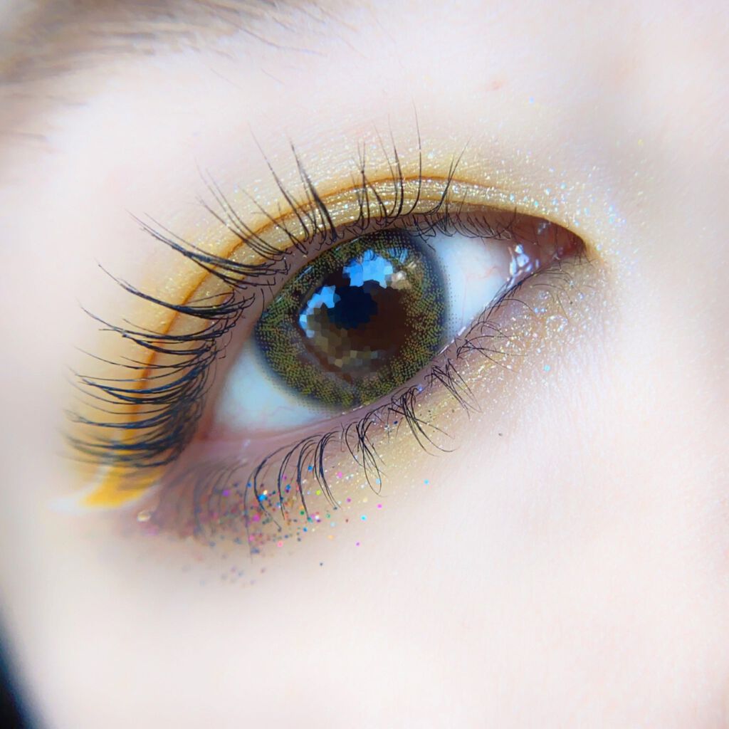 スマイルハート Chic Chicアイシャドウ/FLORTTE/アイシャドウパレットを使ったクチコミ（3枚目）